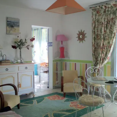 De Charme 4 Personnes Apartman *